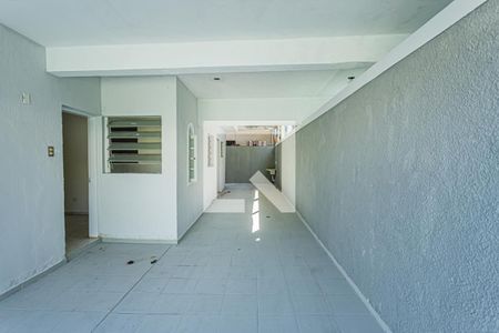 Casa para alugar com 50m², 2 quartos e 2 vagasGaragem e quintal