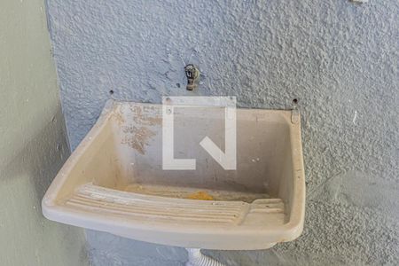 Casa para alugar com 50m², 2 quartos e 2 vagasÁrea de serviço e quintal