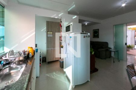 Casa à venda com 80m², 3 quartos e 1 vaga Casa à venda com 80m², 3 quartos e 1 vagaCozinha