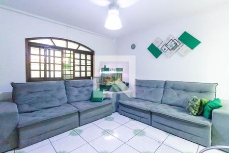 Sala de casa à venda com 3 quartos, 210m² em Itaquera, São Paulo