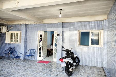 Casa à venda com 160m², 4 quartos e 1 vagaGaragem com churrasqueira 