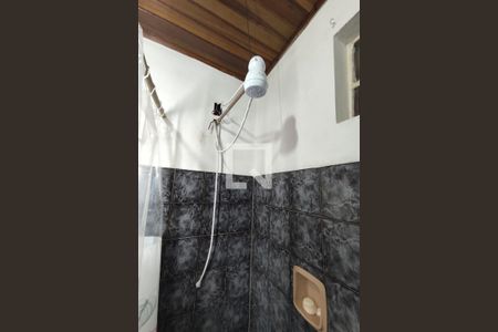 Casa à venda com 180m², 3 quartos e 2 vagas Casa à venda com 180m², 3 quartos e 2 vagasBanheiro