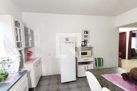 Casa à venda com 180m², 3 quartos e 2 vagas Casa à venda com 180m², 3 quartos e 2 vagasCozinha