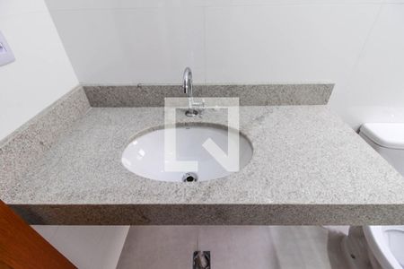 Casa à venda com 120m², 3 quartos e 2 vagasBanheiro