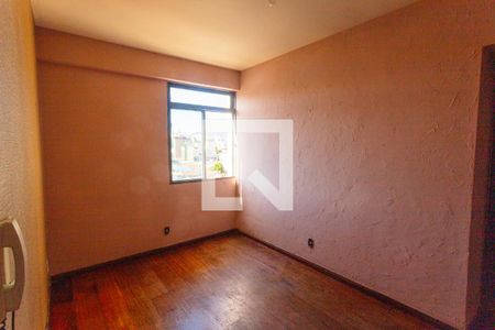 Sala de apartamento para alugar com 1 quarto, 44m² em Ipiranga, Belo Horizonte