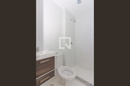 Banheiro da Suíte de apartamento à venda com 2 quartos, 51m² em Floresta, Porto Alegre