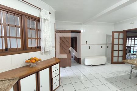 Casa à venda com 284m², 3 quartos e 5 vagasCozinha