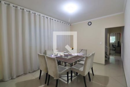 Casa à venda com 125m², 3 quartos e 2 vagasCopa