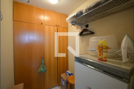 Apartamento à venda com 270m², 3 quartos e 4 vagasQuarto de Serviço