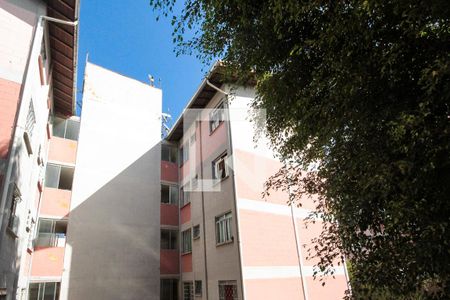 Apartamento à venda com 44m², 2 quartos e 1 vaga Apartamento à venda com 44m², 2 quartos e 1 vagaFachada