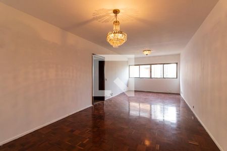 Apartamento para alugar com 130m², 3 quartos e 1 vagaSala