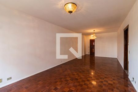 Apartamento para alugar com 130m², 3 quartos e 1 vagaSala