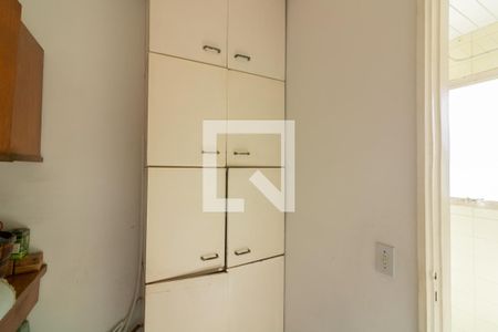 Apartamento à venda com 102m², 3 quartos e 1 vaga Apartamento à venda com 102m², 3 quartos e 1 vagaQuarto de Serviço