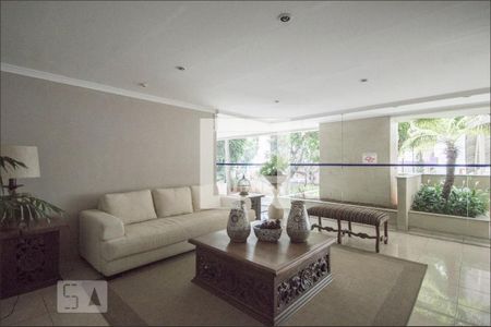 Apartamento à venda com 102m², 3 quartos e 1 vaga Apartamento à venda com 102m², 3 quartos e 1 vagaHall