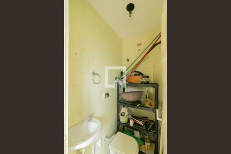 Apartamento à venda com 102m², 3 quartos e 1 vaga Apartamento à venda com 102m², 3 quartos e 1 vagaBanheiro de Serviço