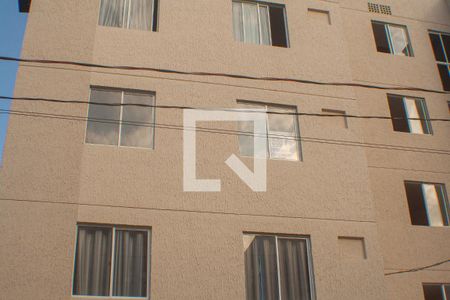 Apartamento para alugar com 43m², 2 quartos e 1 vaga Apartamento para alugar com 43m², 2 quartos e 1 vagaFachada