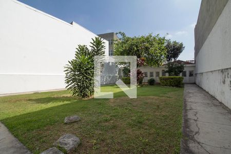 Apartamento à venda com 65m², 2 quartos e sem vagaÁrea comum