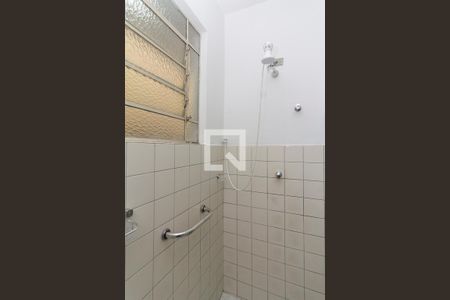 Apartamento à venda com 65m², 2 quartos e sem vagaBanheiro Corredor