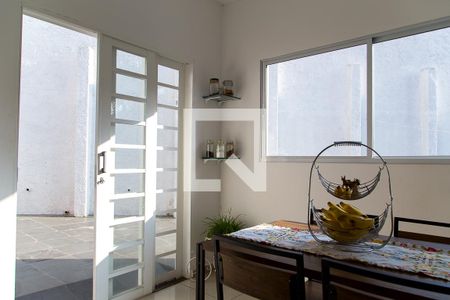 Casa à venda com 140m², 2 quartos e 2 vagasCopa