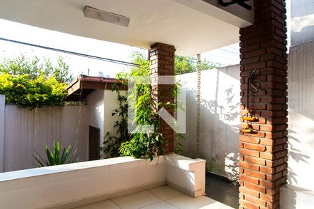 Casa à venda com 140m², 2 quartos e 2 vagasHall de entrada