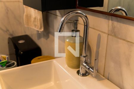 Casa à venda com 140m², 2 quartos e 2 vagasBanheiro da Suíte - Torneira