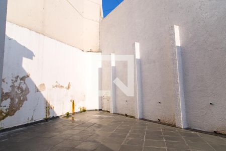 Casa à venda com 140m², 2 quartos e 2 vagasQuintal