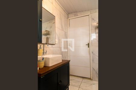 Casa à venda com 140m², 2 quartos e 2 vagasBanheiro da Suíte