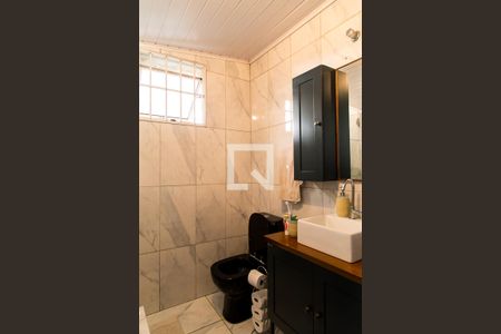 Casa à venda com 140m², 2 quartos e 2 vagasBanheiro da Suíte