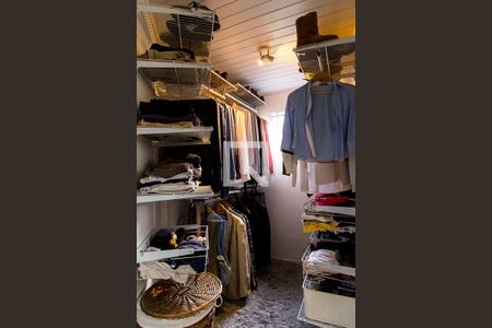 Casa à venda com 140m², 2 quartos e 2 vagasCloset da Suíte