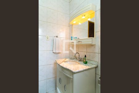 Casa à venda com 140m², 2 quartos e 2 vagasBanheiro Social