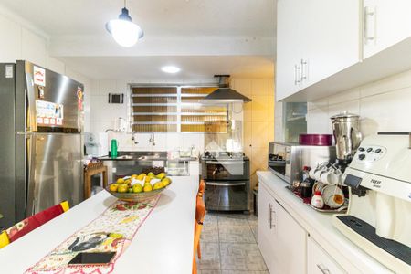 Casa à venda com 308m², 8 quartos e 4 vagasCozinha