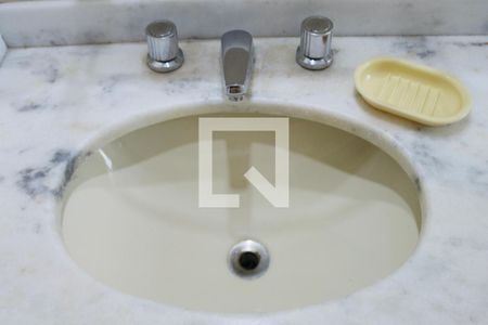 Apartamento para alugar com 226m², 4 quartos e 2 vagasBanheiro Social