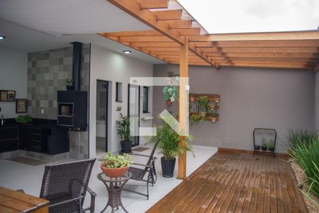 Casa à venda com 190m², 2 quartos e 4 vagasQuintal