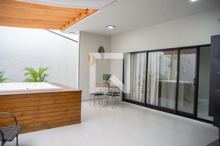 Casa à venda com 190m², 2 quartos e 4 vagasQuintal
