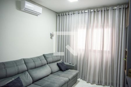 Sala de TV de casa para alugar com 2 quartos, 190m² em Swiss Park, Campinas