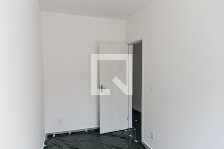 Quarto 1 de apartamento para alugar com 2 quartos, 52m² em Vila Nivi, São Paulo