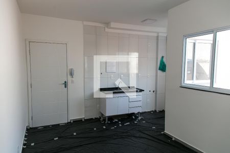 Sala e Cozinha de apartamento para alugar com 2 quartos, 52m² em Vila Nivi, São Paulo
