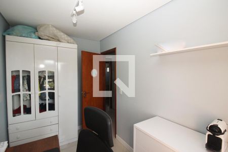 Casa de condomínio à venda com 137m², 3 quartos e 2 vagasQuarto 2