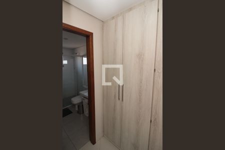Casa de condomínio à venda com 137m², 3 quartos e 2 vagasCloset da suíte