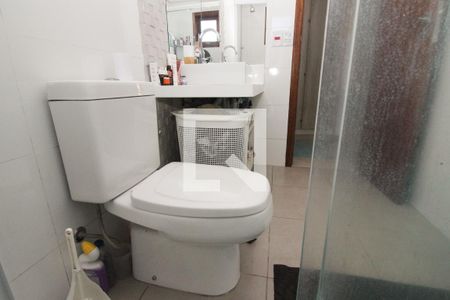 Casa de condomínio à venda com 137m², 3 quartos e 2 vagasBanheiro da Suíte