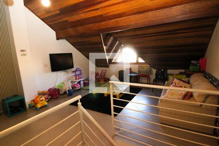 Casa de condomínio à venda com 137m², 3 quartos e 2 vagasSotão da Casa