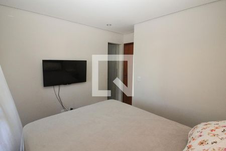 Casa de condomínio à venda com 137m², 3 quartos e 2 vagasQuarto Suíte