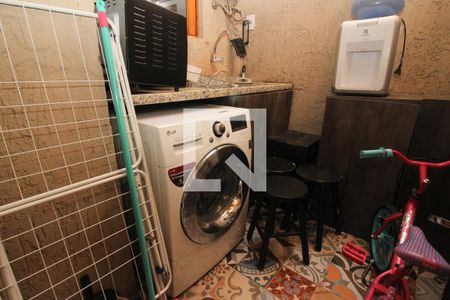 Casa de condomínio à venda com 137m², 3 quartos e 2 vagasÁrea de Serviço