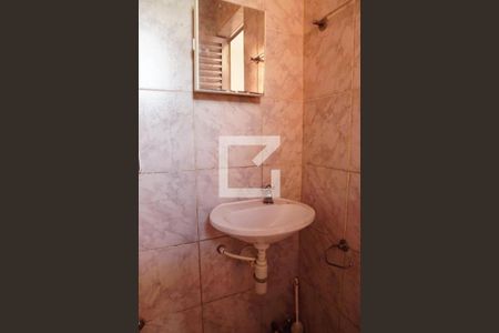 Banheiro de casa para alugar com 1 quarto, 32m² em Lauzane Paulista, São Paulo