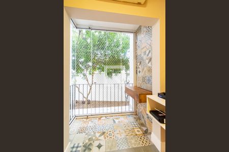 Varanda da Sala  de apartamento para alugar com 2 quartos, 50m² em Vila Paulista, São Paulo