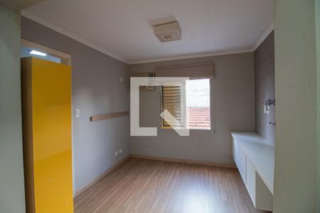 Suíte de casa para alugar com 3 quartos, 130m² em Jardim Caravelas, São Paulo