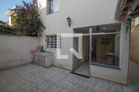 Casa para alugar com 130m², 3 quartos e 2 vagasQuintal