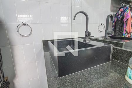 Casa para alugar com 130m², 3 quartos e 2 vagasBanheiro da Suíte