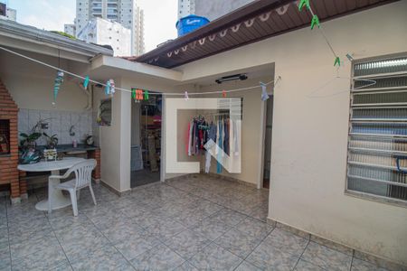 Casa para alugar com 130m², 3 quartos e 2 vagasQuintal