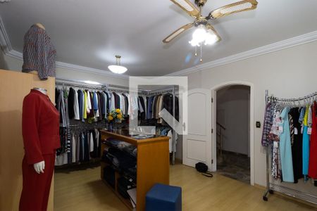 Casa de condomínio à venda com 550m², 4 quartos e 6 vagasEscritório